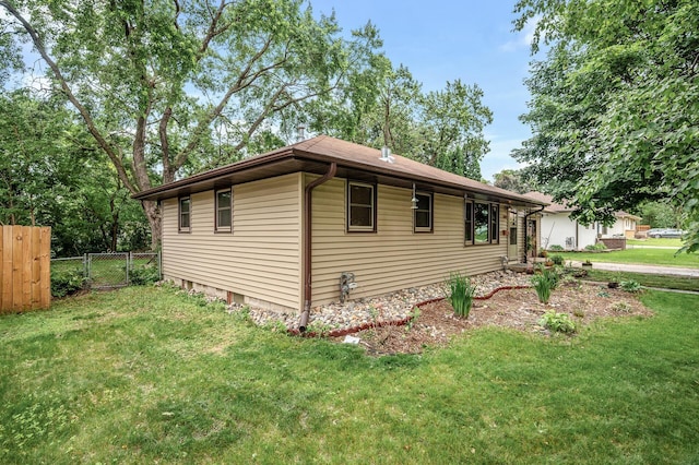 6121 Trinity Dr NE, Fridley, MN 55432 - view of home's exterior