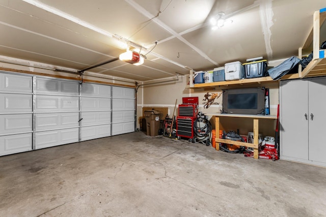 6226 Maclynn Ave NE, Otsego, MN 55301 - garage with a garage door opener