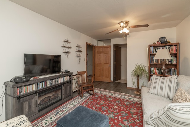 1163 Edgcumbe Rd Unit 1163, Saint Paul, MN 55105 - living room featuring wood finished floors and ceiling fan