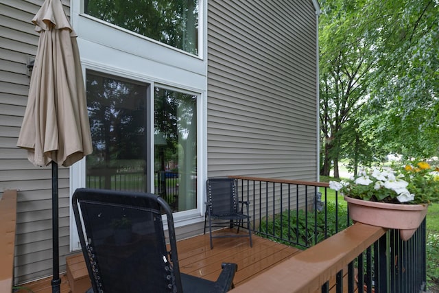 1163 Edgcumbe Rd Unit 1163, Saint Paul, MN 55105 - view of wooden terrace