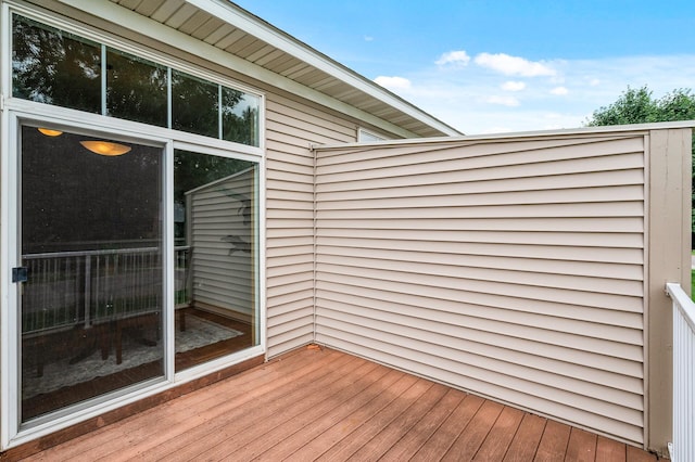 20060 Heritage Dr, Lakeville, MN 55044 - view of wooden deck