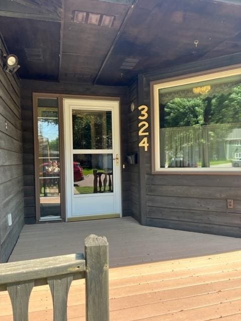 324 7th St, Windom, MN 56101 - doorway to property