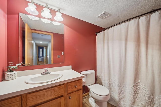 728 Elm St, Belle Plaine, MN 56011 - bathroom with vanity, a textured ceiling, and a shower with curtain