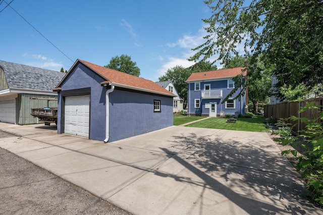 1407 Pascal St N, Saint Paul, MN 55108 - detached garage with concrete driveway