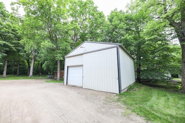 7719 Canary Rd SW, Alexandria, MN 56308 - detached garage with dirt driveway