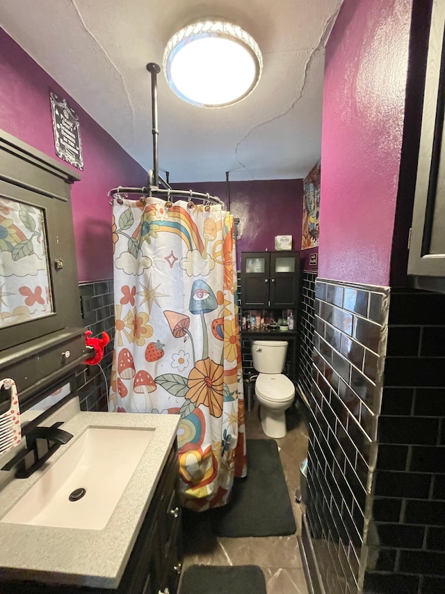 407 Minnesota St, Redwood Falls, MN 56283 - bathroom with vanity, curtained shower, and tile patterned flooring