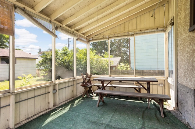 3609 Elliot Ave, Minneapolis, MN 55407 - sunroom / solarium with vaulted ceiling and plenty of natural light