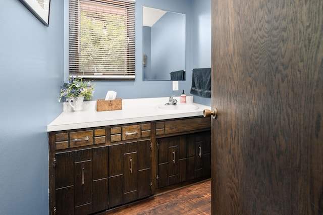 1708 Woodland Rd, Saint Cloud, MN 56304 - bathroom featuring vanity