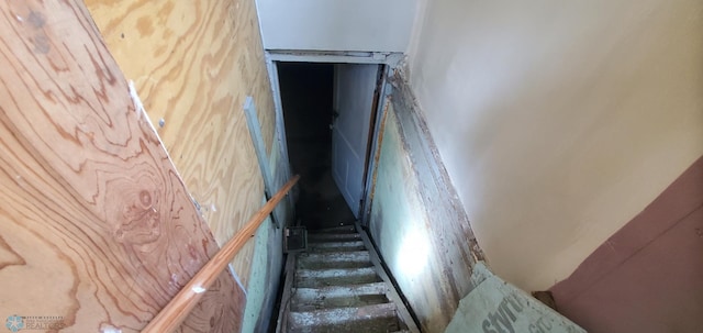 103 Main St S, Kindred, ND 58052 - view of stairs