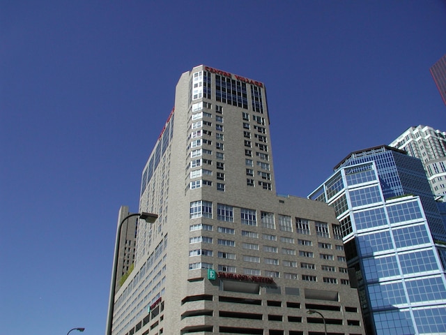 433 7th St Unit 1508, Minneapolis, MN 55415 - photo 1