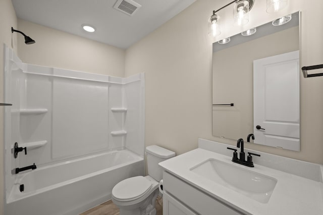 2570 Paddock Path, Shakopee, MN 55379 - full bathroom with vanity and shower / bathtub combination