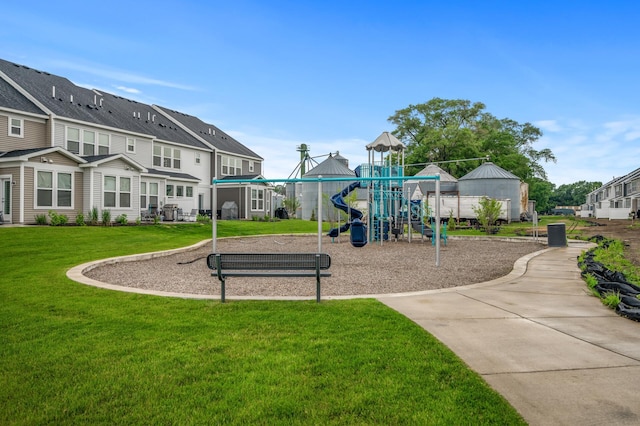 2570 Paddock Path, Shakopee, MN 55379 - community play area featuring a lawn and a residential view