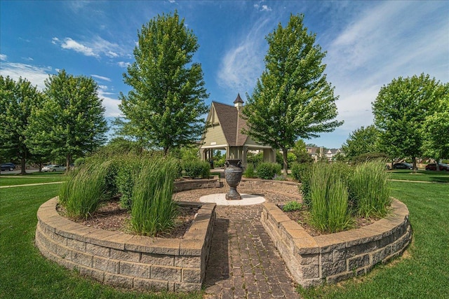 4363 Victor Path Unit 7, Hugo, MN 55038 - view of green lawn with a gazebo