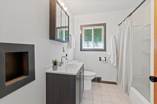 5738 Yates Ave N, Crystal, MN 55429 - bathroom with vanity, shower / bath combination with curtain, and tile patterned floors