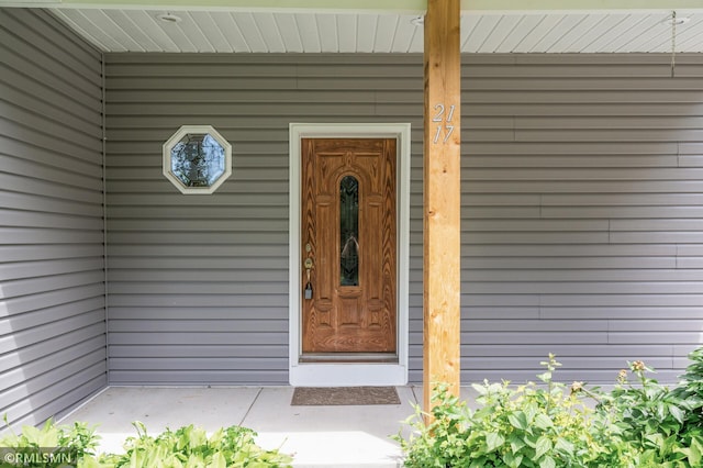 2117 Oakridge St, Saint Paul, MN 55119 - view of exterior entry