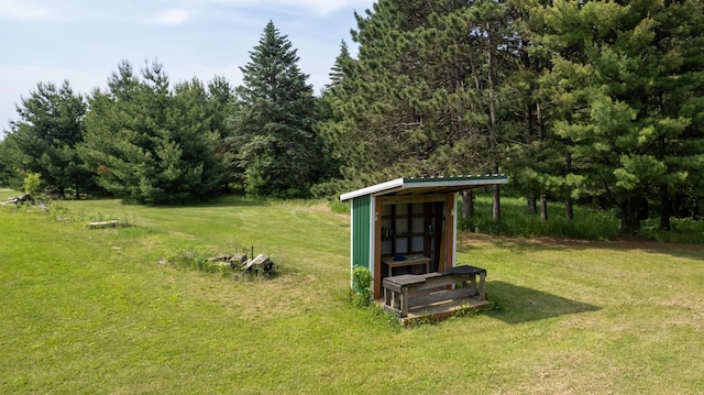 21555 699th St, Wabasha, MN 55981 - view of green lawn with a shed