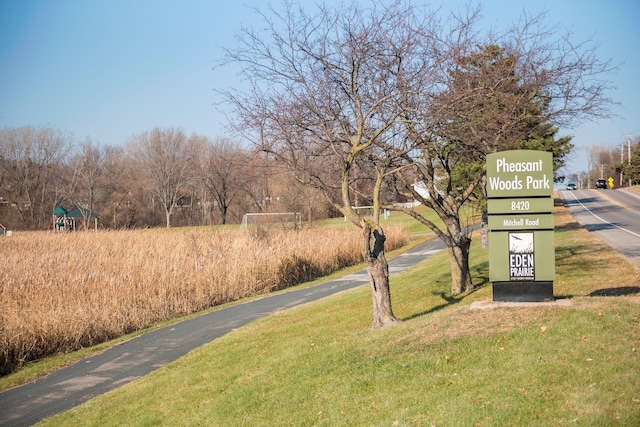 8447 Morgan Ln, Eden Prairie, MN 55347 - view of property's community with a yard