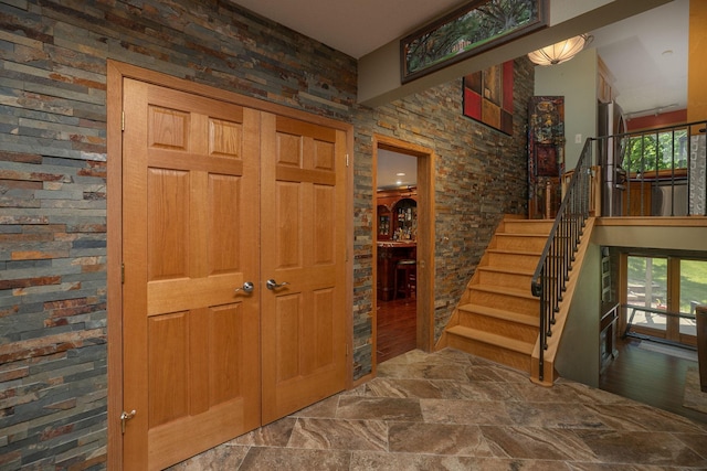 175 6th Ln NE, Oronoco, MN 55960 - foyer entrance with healthy amount of natural light and stairway