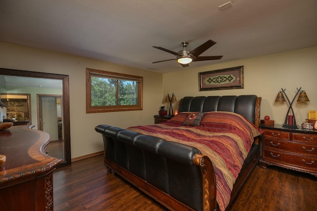 175 6th Ln NE, Oronoco, MN 55960 - bedroom featuring dark wood finished floors and ceiling fan