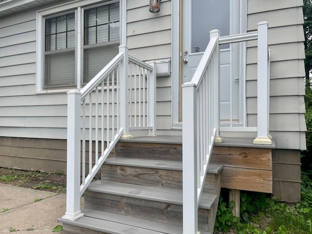 223 4th St, Virginia, MN 55792 - view of staircase