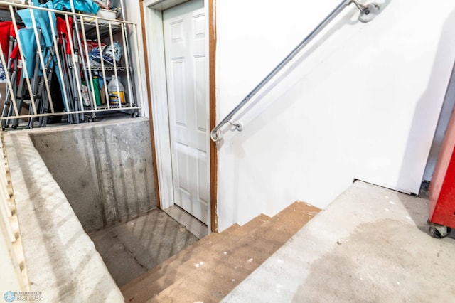 152 17th Ave W, West Fargo, ND 58078 - view of stairway