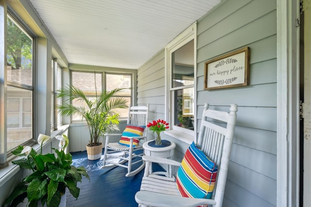 1215 Palace Ave, Saint Paul, MN 55105 - sunroom with healthy amount of natural light