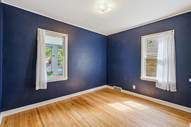 1215 Palace Ave, Saint Paul, MN 55105 - unfurnished room featuring wood finished floors and baseboards