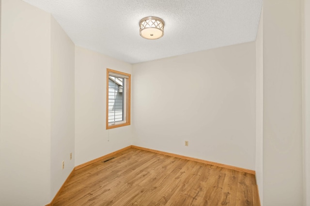9925 Tamarack Cv, Woodbury, MN 55125 - photo 22