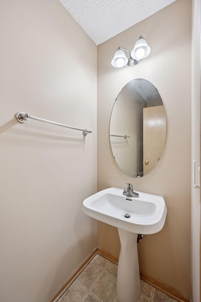 17641 69th Pl N, Maple Grove, MN 55311 - bathroom with a textured ceiling and tile patterned flooring