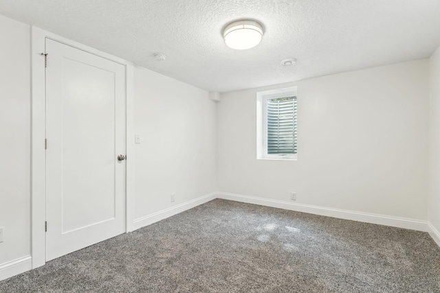 2638 Florida Ave S, Saint Louis Park, MN 55426 - carpeted spare room with a textured ceiling and a smoke detector