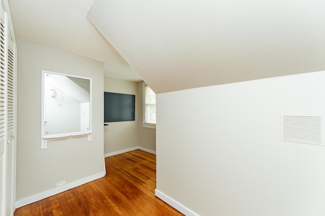 1007 12th Ave NE, Rochester, MN 55906 - additional living space with wood-type flooring and baseboards