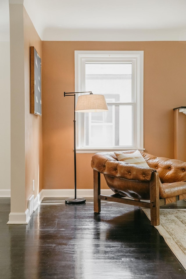 3615 33rd Ave S, Minneapolis, MN 55406 - sitting room featuring wood finished floors and baseboards