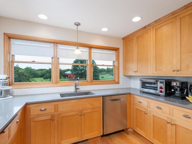 68749 195th St, Darwin, MN 55324 - kitchen featuring dishwasher, tasteful backsplash, decorative light fixtures, light wood-type flooring, and recessed lighting