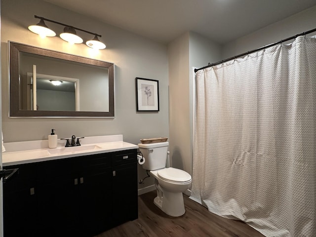 1817 Ridgewood Cir, Menomonie, WI 54751 - bathroom featuring wood finished floors, vanity, and a shower with curtain