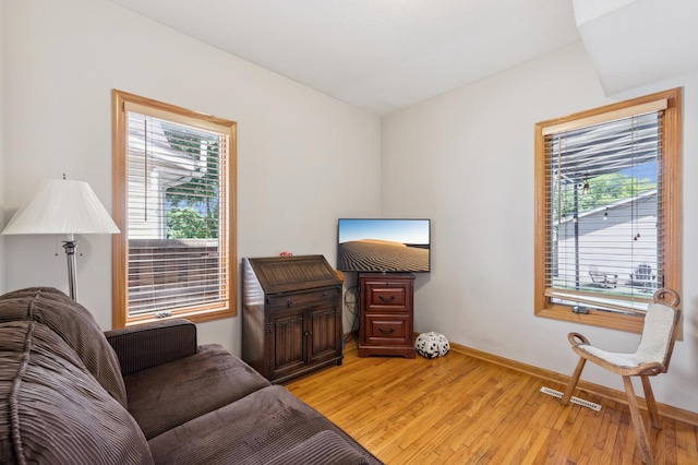 4105 31st Ave S, Minneapolis, MN 55406 - living area featuring light wood-type flooring and baseboards