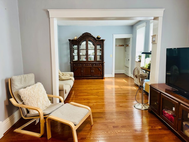 371 Sherburne Ave, Saint Paul, MN 55103 - sitting room featuring hardwood / wood-style flooring and baseboards