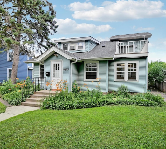 4623 Blaisdell Ave S, Minneapolis, MN 55419 - view of front of house featuring a front yard and roof with shingles