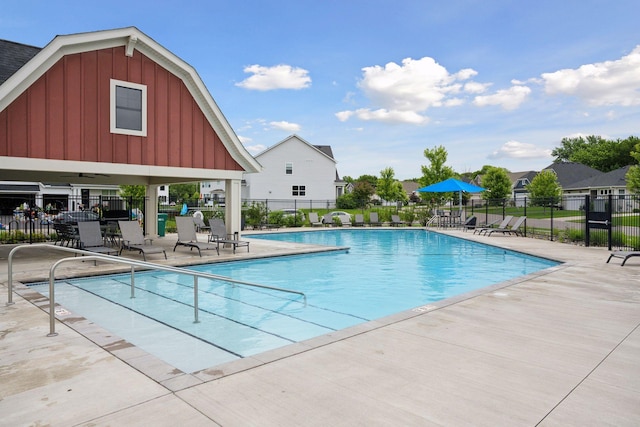 2348 Kester Ave NE, Saint Michael, MN 55376 - community pool with a patio area
