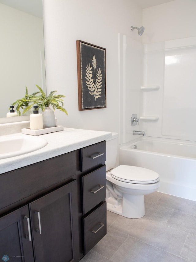 6735 Meadow View Dr S, Fargo, ND 58104 - bathroom featuring vanity and shower / bath combination