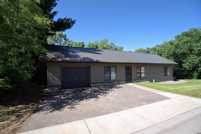 1001 3rd St SW, Crosby, MN 56441 - ranch-style home featuring driveway, an attached garage, and a metal roof