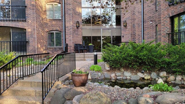 8430 Pennsylvania Rd Unit 109, Bloomington, MN 55438 - photo 1
