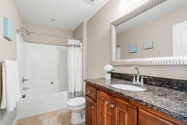 7742 Madelyn Creek Dr, Victoria, MN 55386 - bathroom with vanity, shower / tub combo, and a textured ceiling