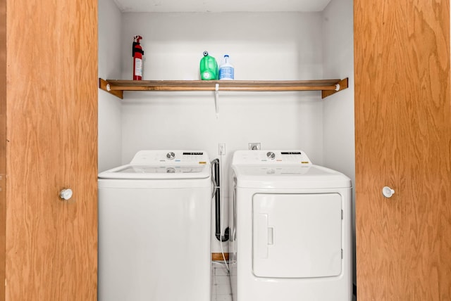 930 106th Ln NW Unit 9Nw, Coon Rapids, MN 55433 - laundry area featuring separate washer and dryer