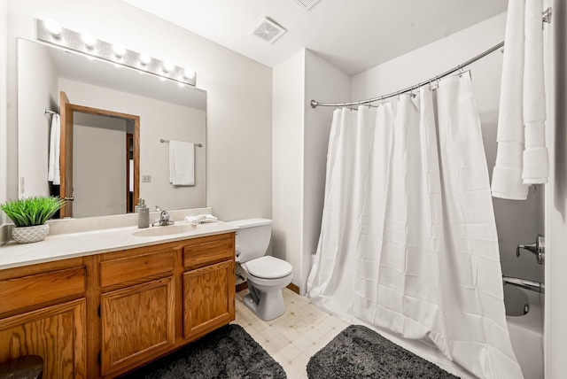 930 106th Ln NW Unit 9Nw, Coon Rapids, MN 55433 - bathroom with vanity, shower / bathtub combination with curtain, and tile patterned floors