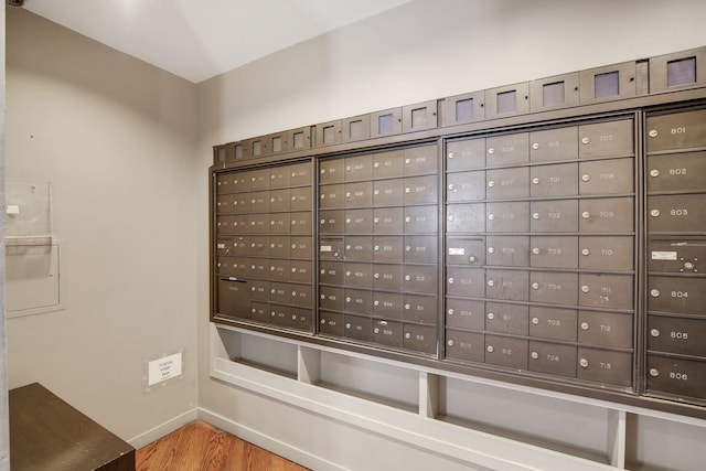 3131 Excelsior Blvd Unit 508, Minneapolis, MN 55416 - surrounding community featuring mail area