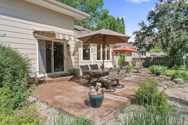 6469 Deerwood Ln N, Maple Grove, MN 55369 - view of patio / terrace with outdoor dining space