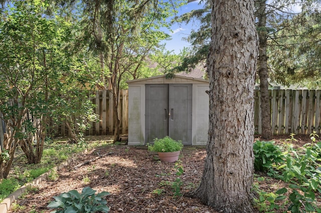6469 Deerwood Ln N, Maple Grove, MN 55369 - view of shed featuring a fenced backyard