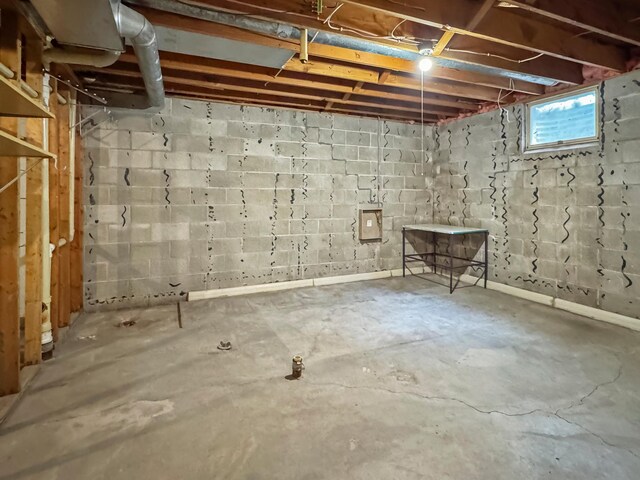 607 1st St, Marshall, MN 56258 - view of basement