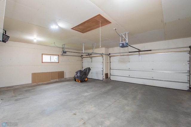3661 Taylor St S, Fargo, ND 58104 - garage with a garage door opener