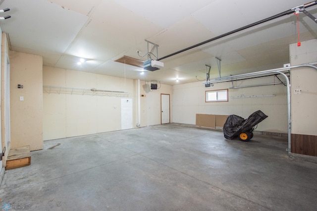 3661 Taylor St S, Fargo, ND 58104 - garage featuring a garage door opener